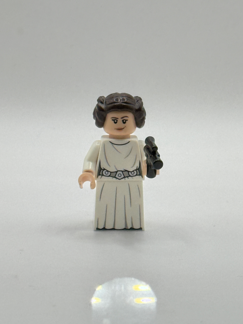 LEGO Star Wars Princess Leia Minifigure (Classic White Dress)