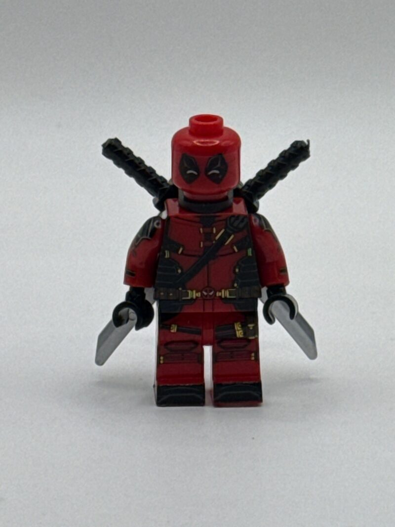 LEGO Marvel Super Heroes Deadpool Minifigure