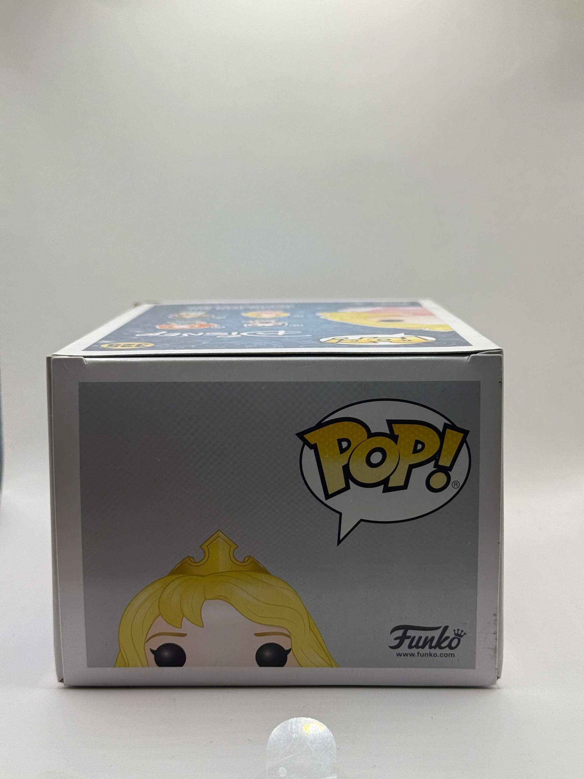 Funko Pop! Disney Aurora #325 - Image 3