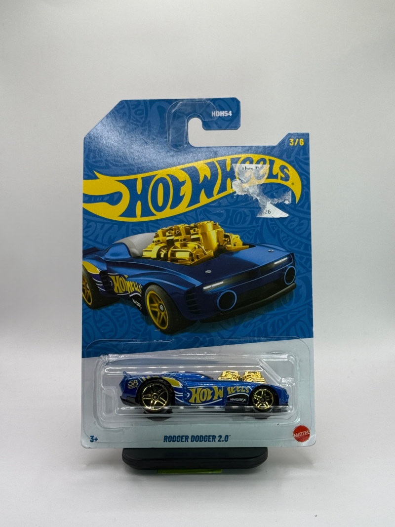Hot Wheels Rodger Dodger 2.0 (58th Anniversary Pearl & Chrome, 3/6)