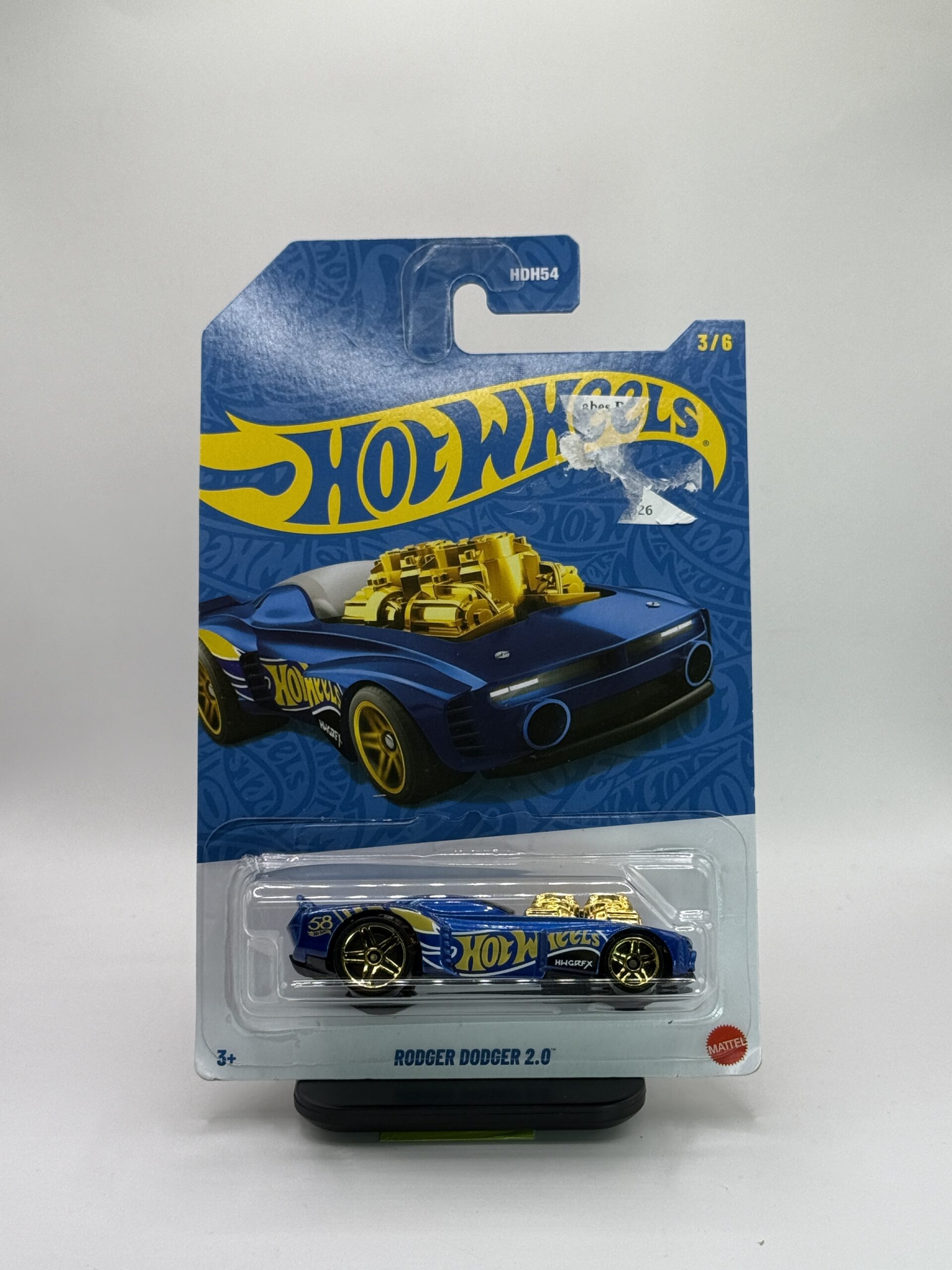 Hot Wheels Rodger Dodger 2.0 (58th Anniversary Pearl & Chrome, 3/6)